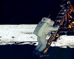 Restauran las grabaciones originales del primer paseo lunar