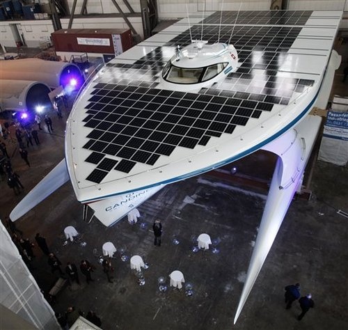 PlanetSolar es el barco solar ms grande del mundo con 500 m2 de paneles