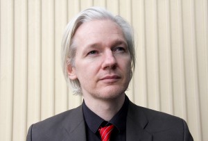 Julian Assange está en lista de buscados por la Interpol