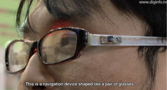 Prototipo de navegacin personal en forma de anteojos con luces
